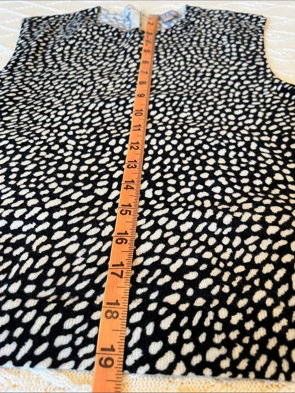 J. Crew Black and White Patterned Cashmere vest size 2 NEW